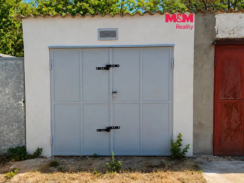 Prodej garáže 18 m², Plzeň – náhled fotky 1