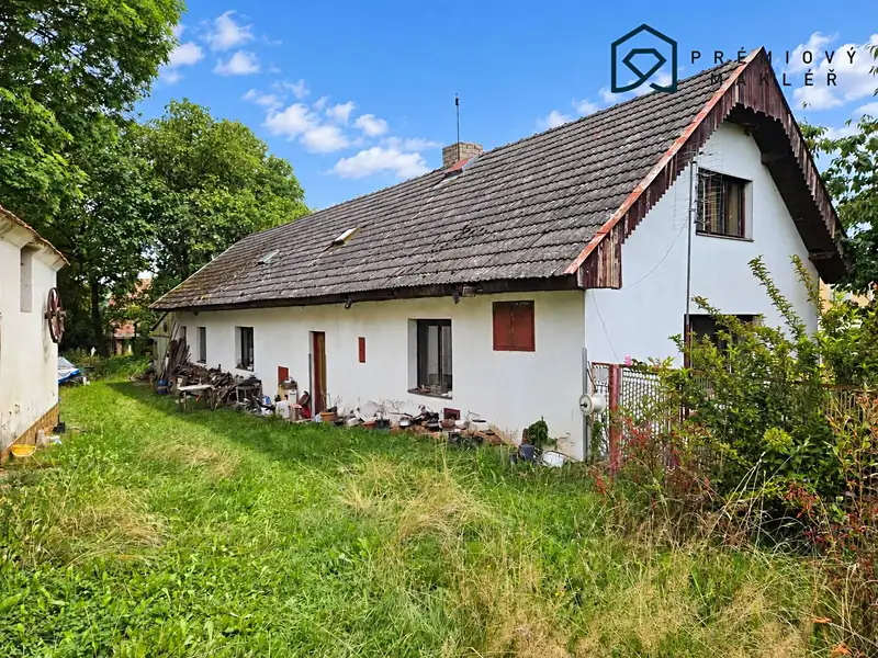 Prodej rodinného domu 200 m², pozemek 2021 m², Kasejovice – náhled fotky 1