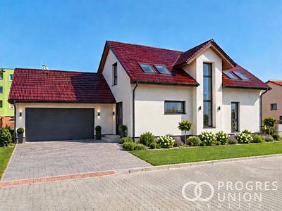 Prodej rodinného domu 234 m², pozemek 900 m²