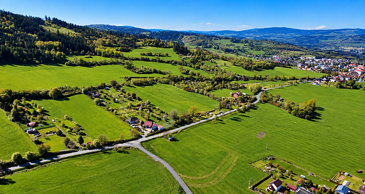 Prodej stavebního pozemku 866 m² – fotografie 2