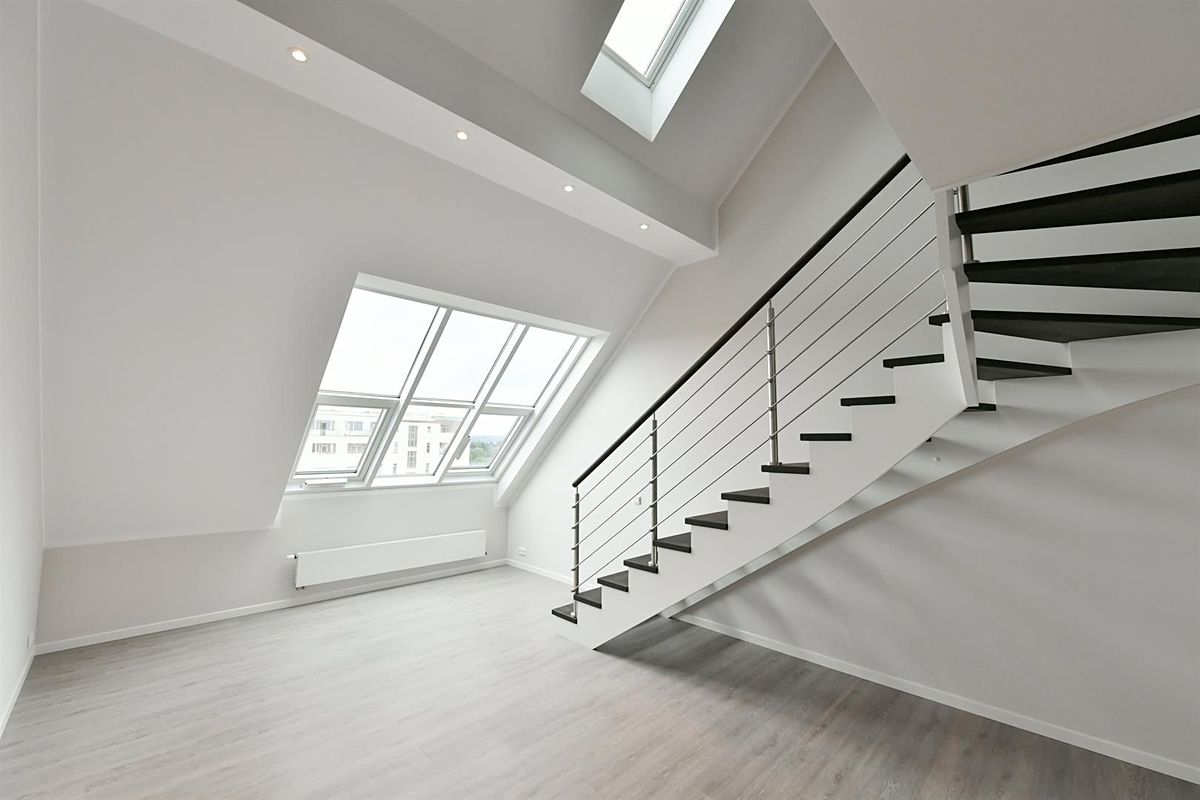 Pronájem bytu 4+kk 98 m² – fotografie 4