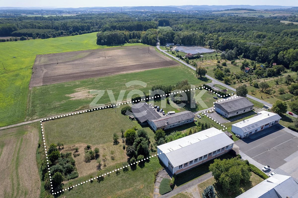 Prodej komerční nemovitosti 740 m² – fotografie 3