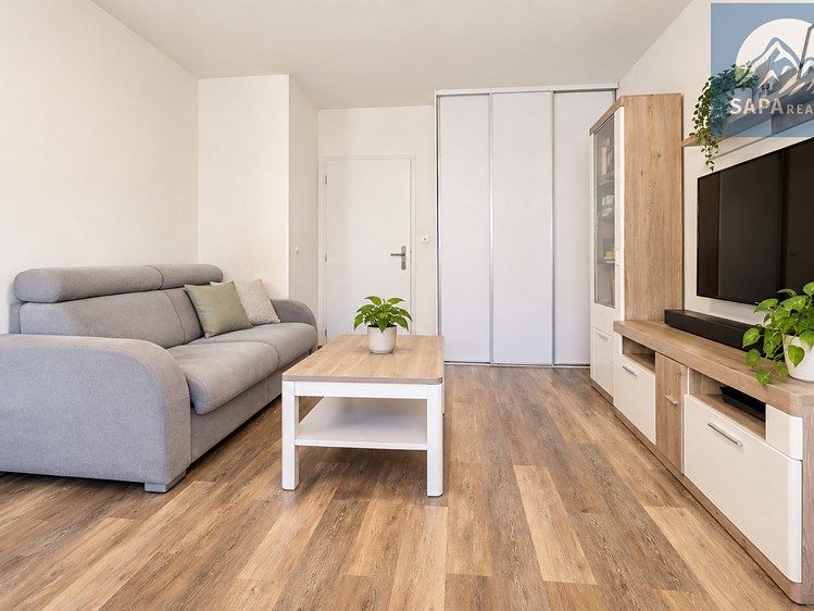 Prodej bytu 3+kk, 81 m² (2 z 32)