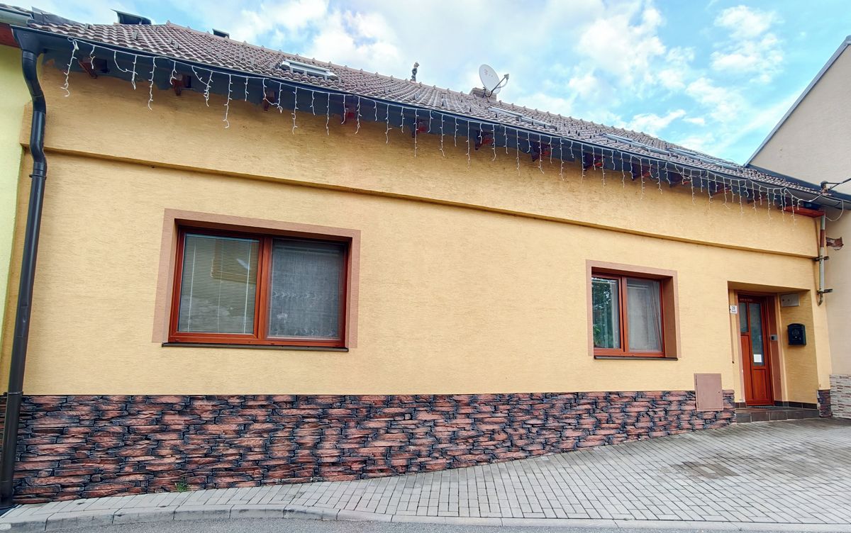 Prodej rodinného domu 200 m², pozemek 295 m²