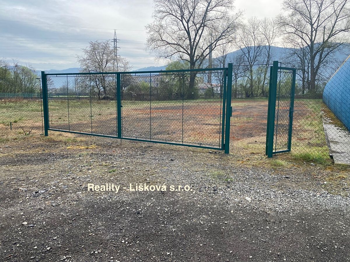 Pronájem komerčního pozemku 3600 m²