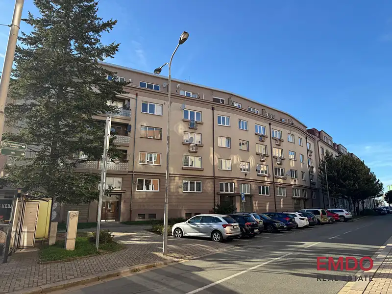 Pronájem bytu 2+1 80 m², Hradec Králové – náhled fotky 2