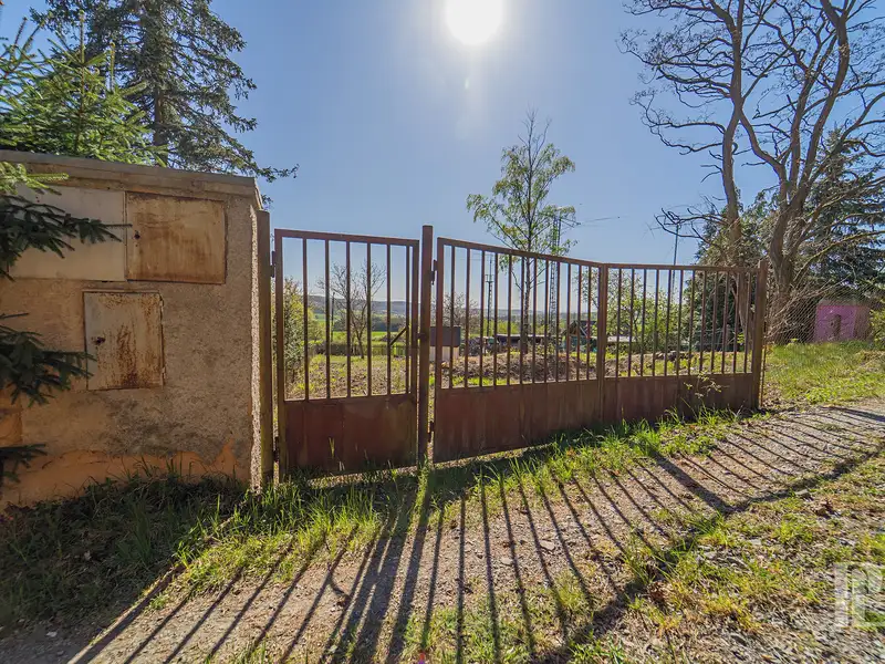 Prodej stavebního pozemku 1000 m², Plzeň – náhled fotky 2