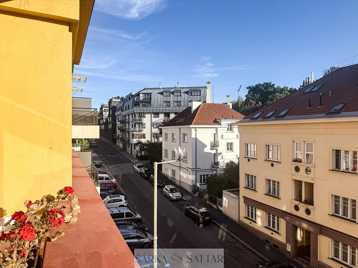 Pronájem bytu 2+kk 48 m² – fotografie 3