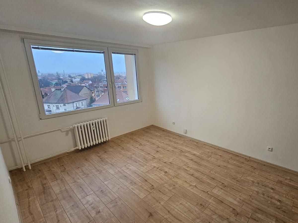 Pronájem bytu 2+kk 42 m² – fotografie 3