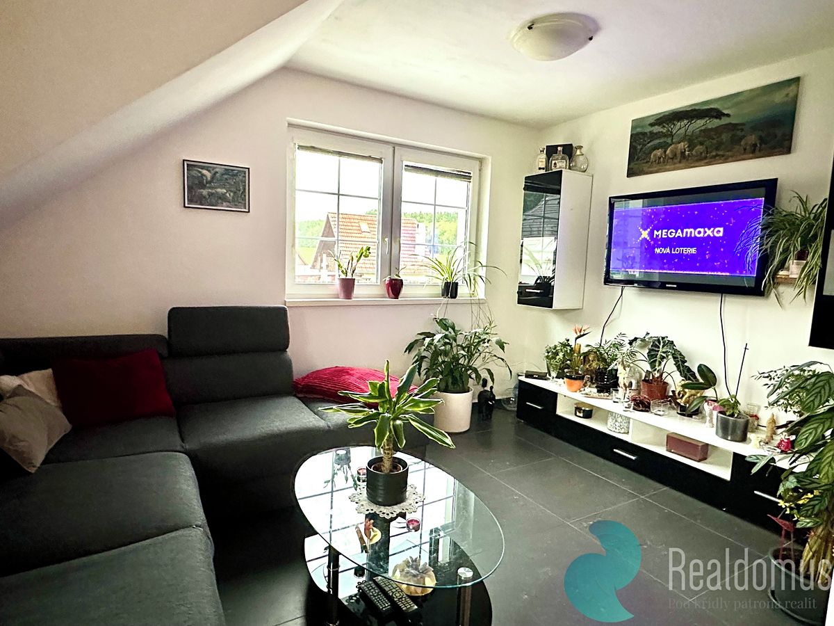 Pronájem rodinného domu 90 m², pozemek 473 m² – fotografie 3