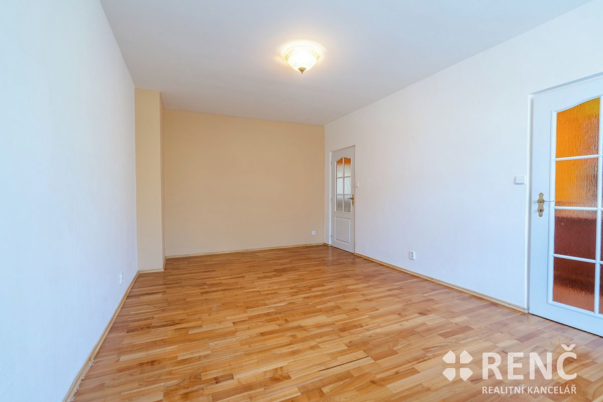 Pronájem bytu 3+1 74 m² – fotografie 3