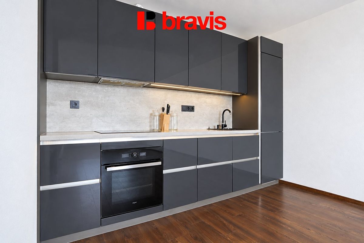 Pronájem bytu 2+kk 55 m² – fotografie 4