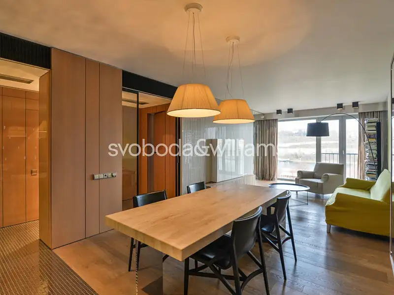 Pronájem bytu 2+kk 70 m², Praha – náhled fotky 1