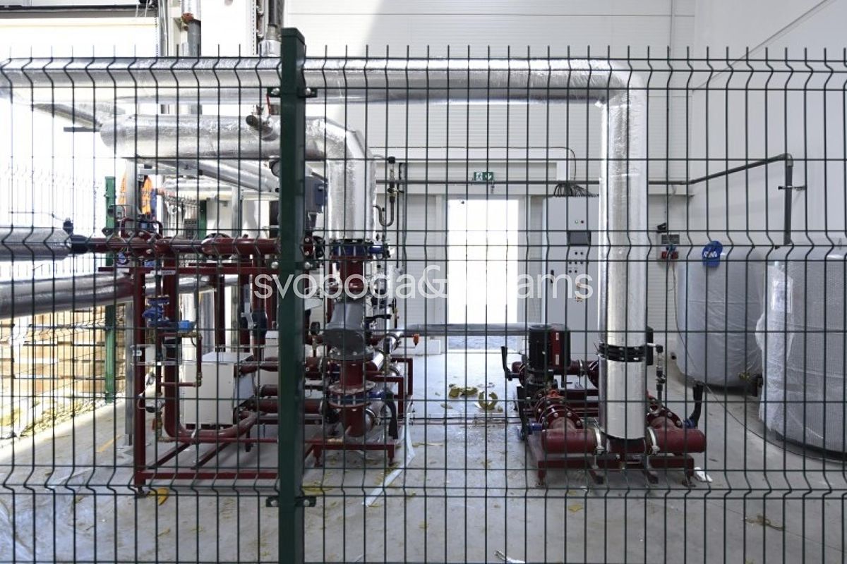 Pronájem skladového prostoru 1340 m² – fotografie 4