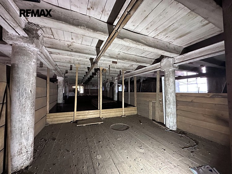 Комерційне приміщення на продаж, 830 м² (19 з 34)