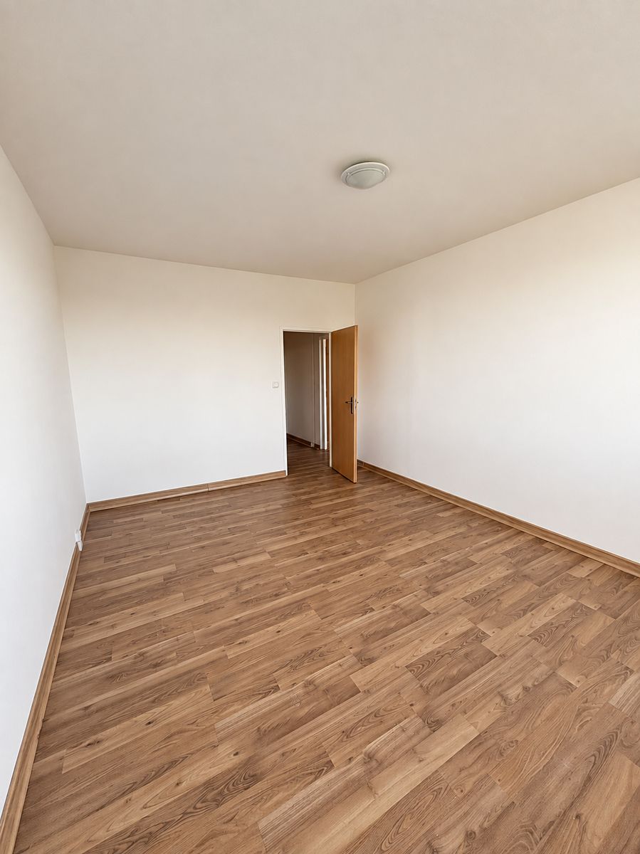 Pronájem bytu 2+1 62 m² – fotografie 2