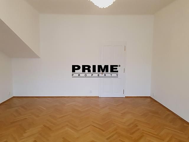 Pronájem bytu 2+1 124 m² – fotografie 2