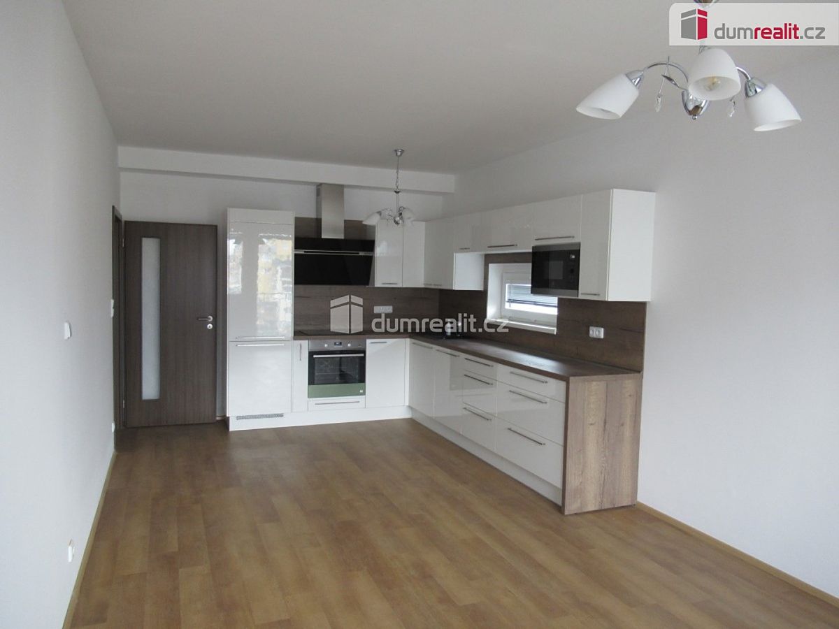 Pronájem bytu 2+kk 57 m² – fotografie 3