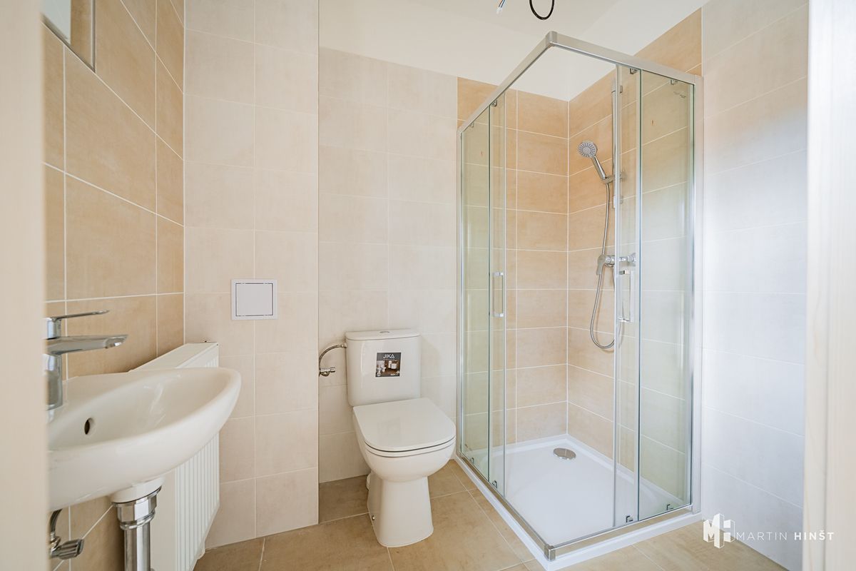 Pronájem rodinného domu 95 m², pozemek 330 m² – fotografie 3