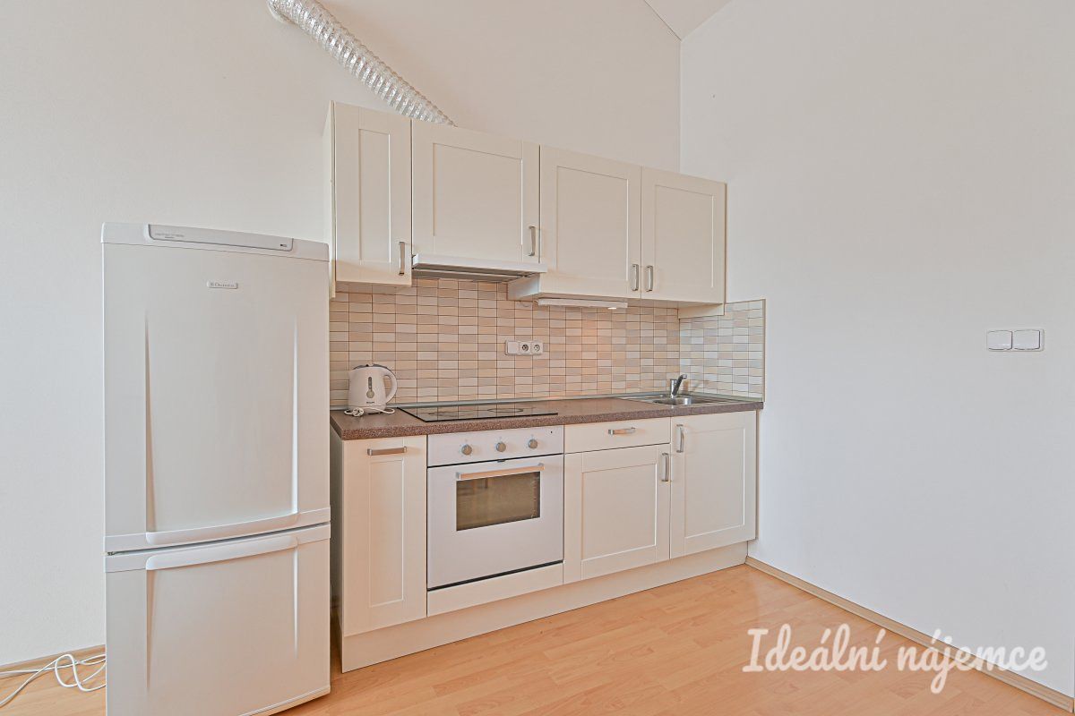 Pronájem bytu 2+kk 53 m² – fotografie 2