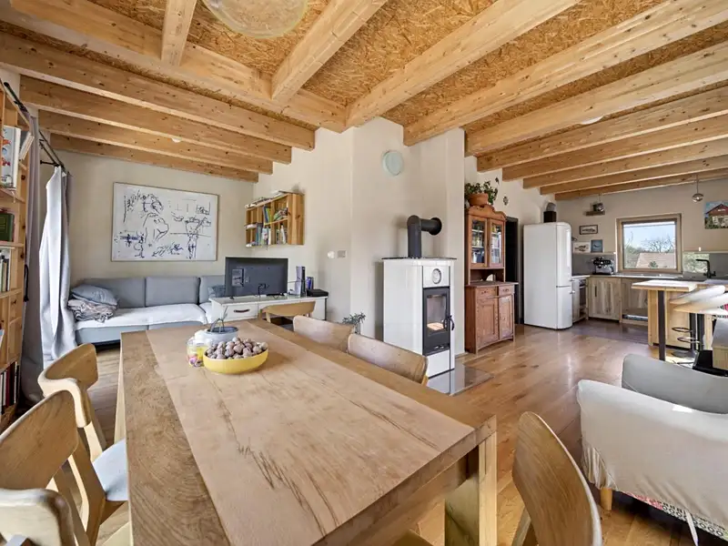 Prodej rodinného domu 120 m², pozemek 848 m², Svinaře – náhled fotky 1