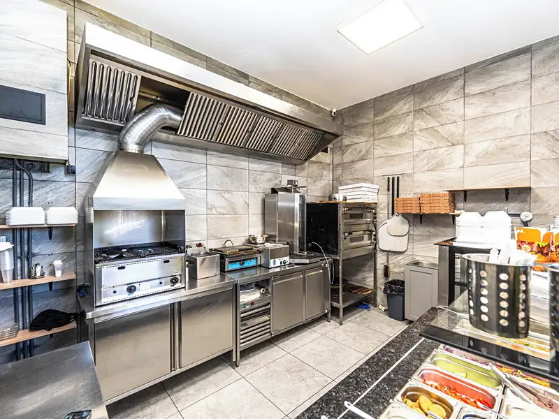 Pronájem restaurace 66 m², Králův Dvůr – náhled fotky 3