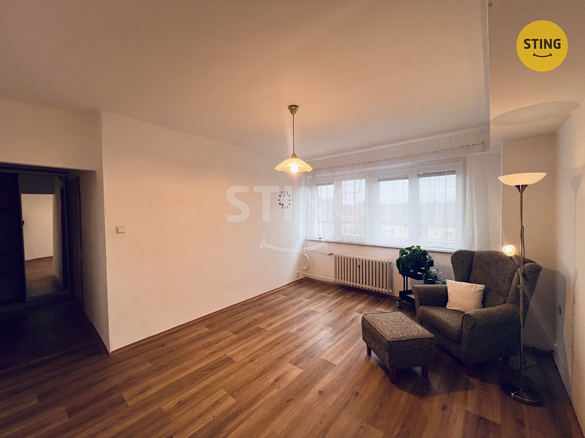 Pronájem bytu 2+1 48 m² – fotografie 2