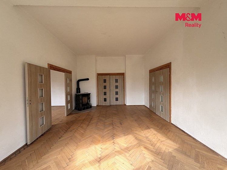 Haus zum Kauf, 284 m² (3 von 11)