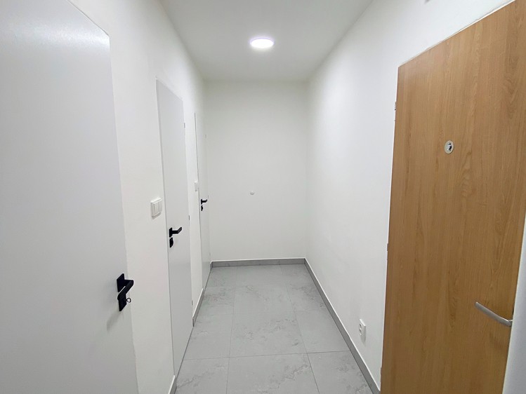 Pronájem bytu 1+1, 35 m² (6 z 7)
