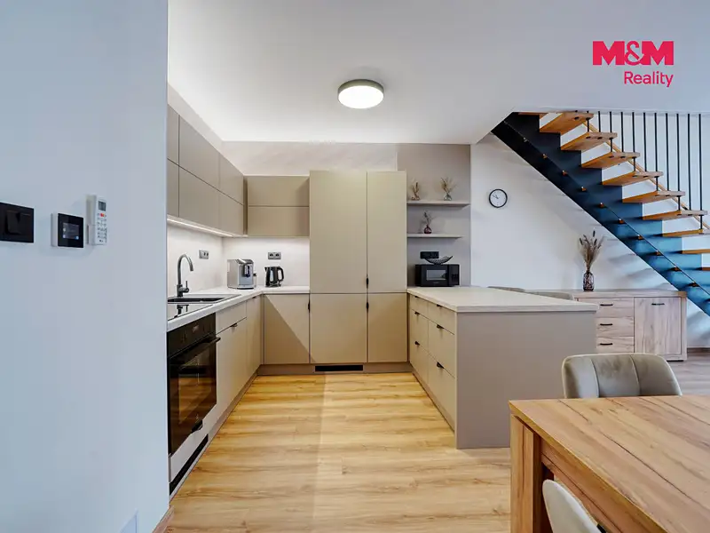 Prodej bytu 3+kk 100 m², Železná Ruda – náhled fotky 3