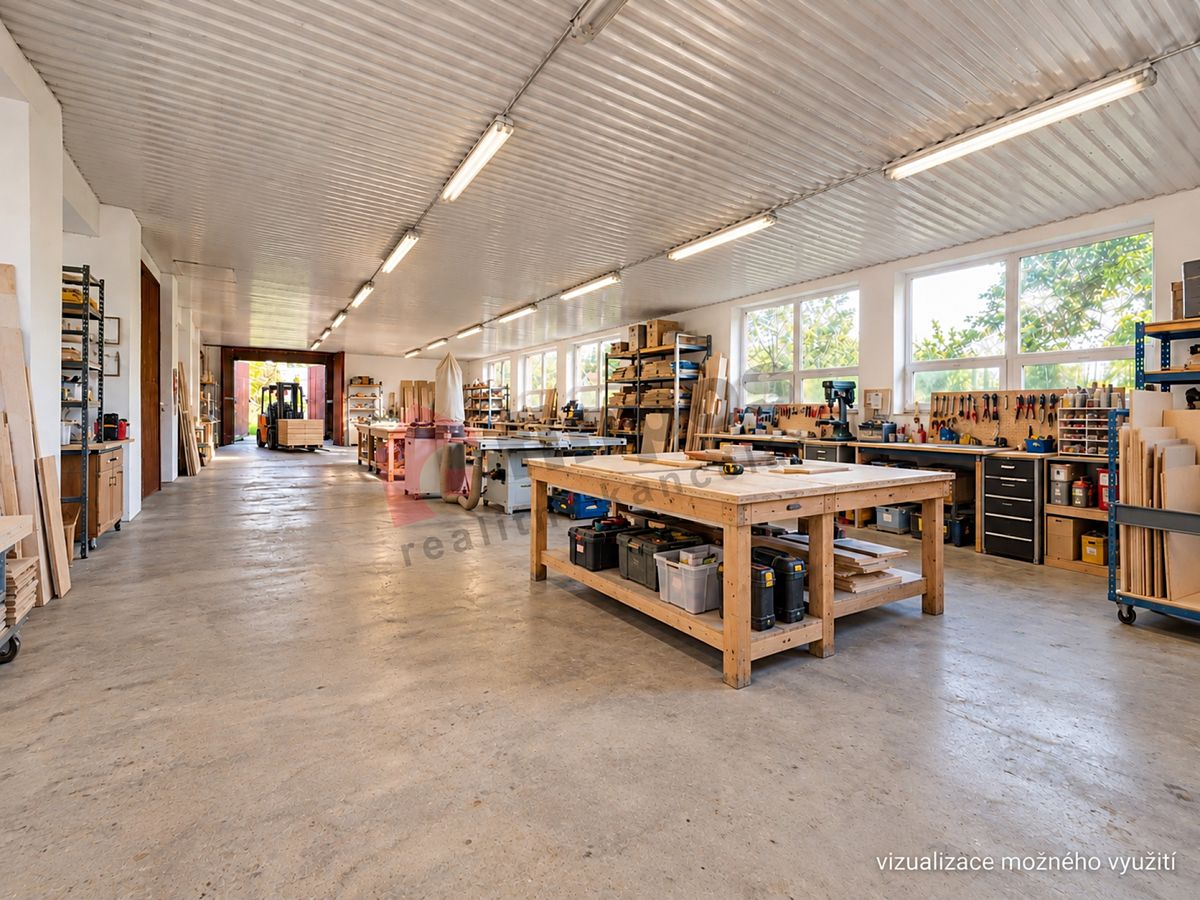 Pronájem skladového prostoru 529 m² – fotografie 2