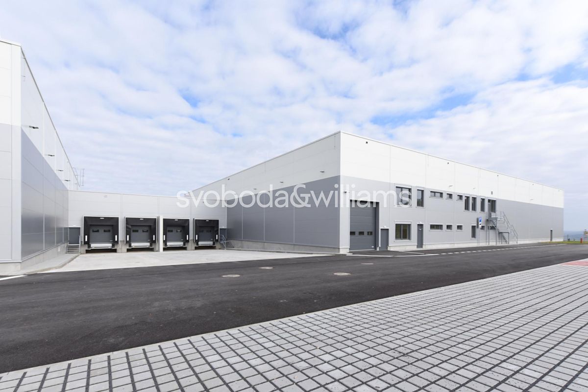 Pronájem skladového prostoru 2850 m² – fotografie 5