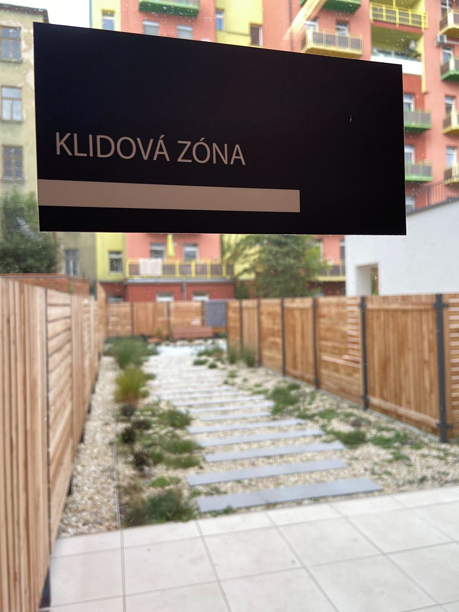 Pronájem bytu 1+kk 34 m² – fotografie 2