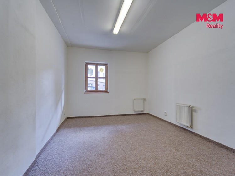 Комерційне приміщення на продаж, 173 м² (4 з 30)