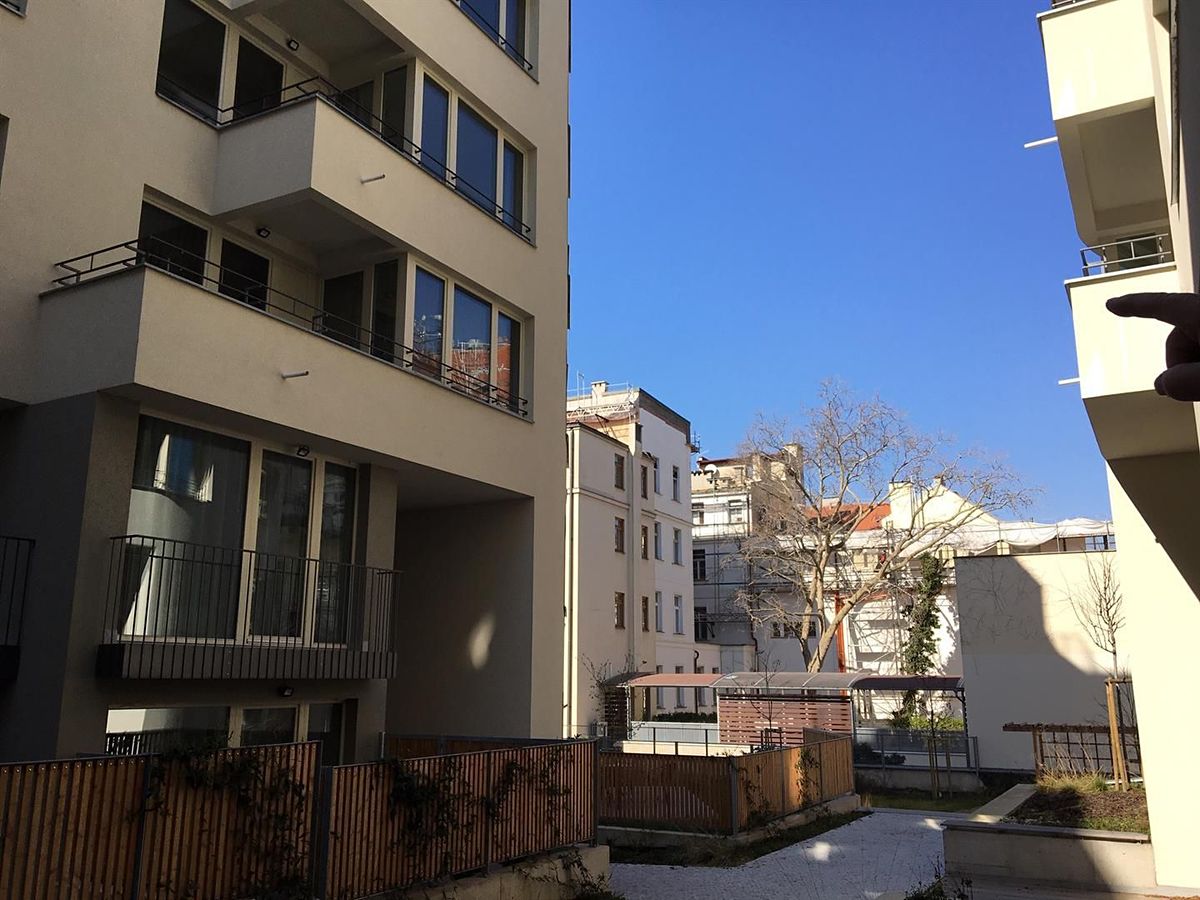 Pronájem bytu 2+kk 55 m² – fotografie 5