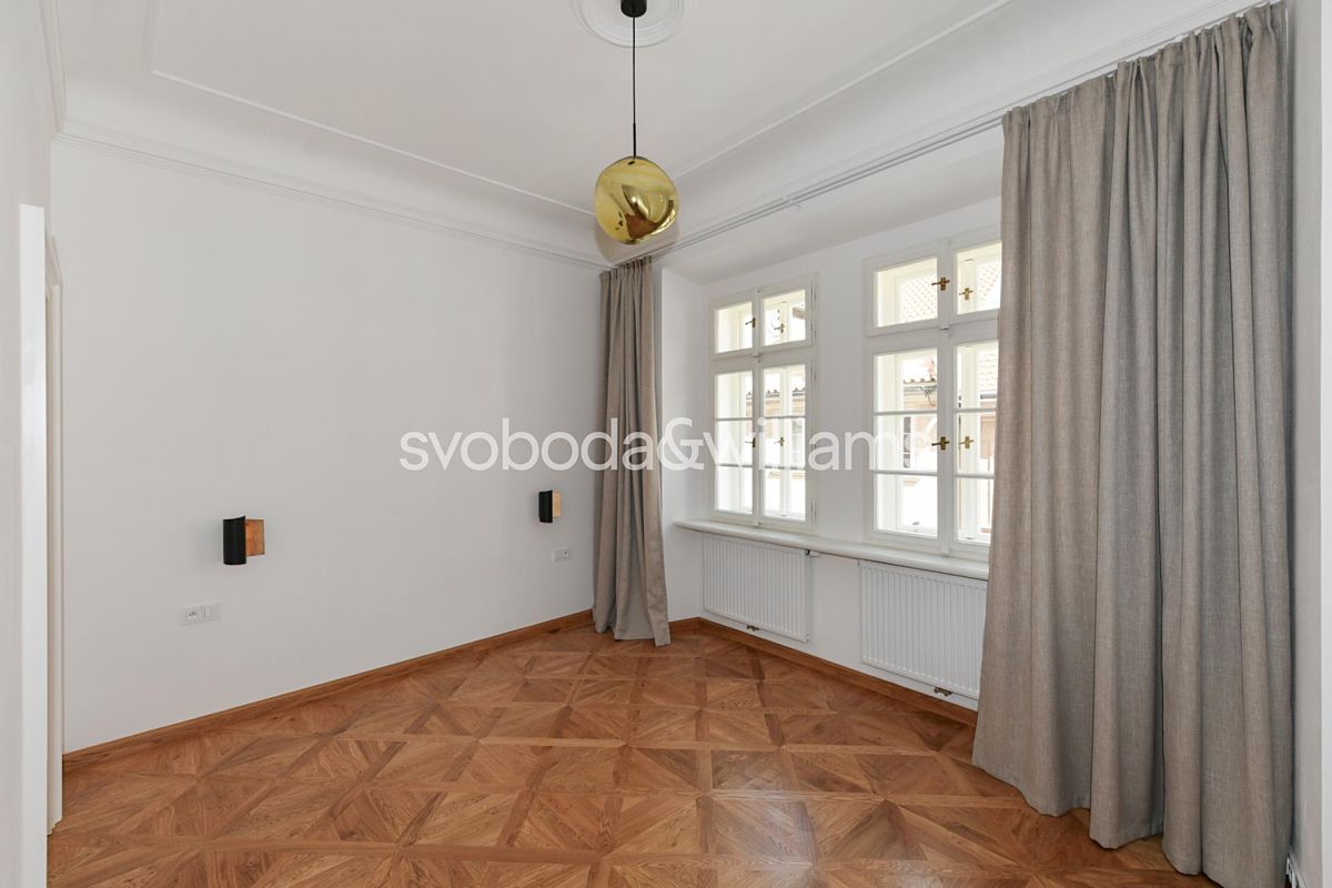 Pronájem bytu 2+kk 55 m² – fotografie 2