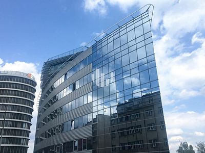 Pronájem kanceláře 500 m²