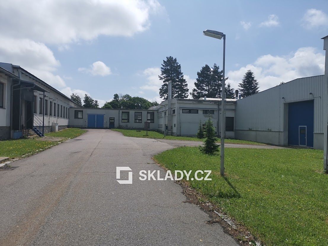 Pronájem skladového prostoru 330 m² – fotografie 3