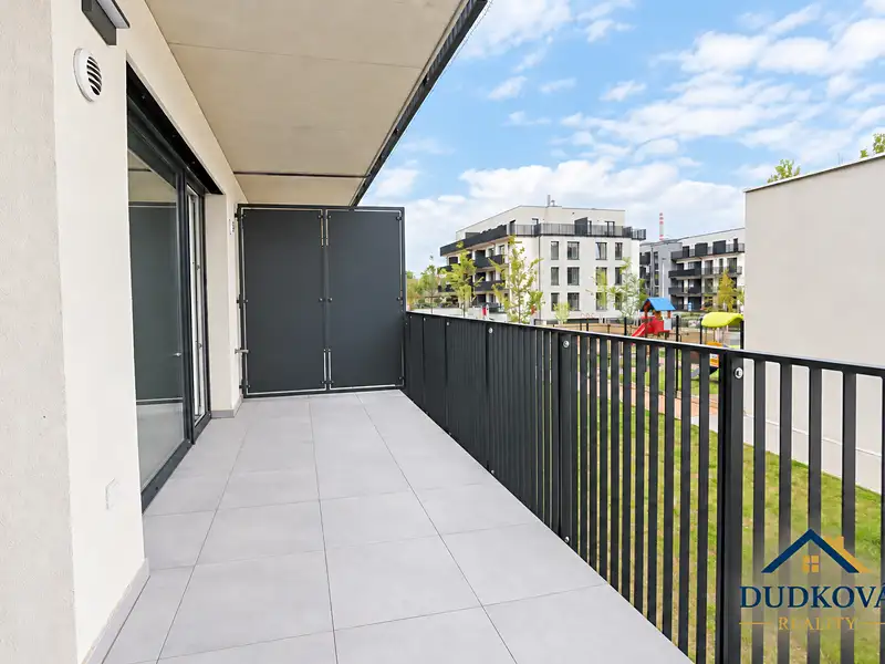 Pronájem bytu 2+kk 47 m², Kladno – náhled fotky 2