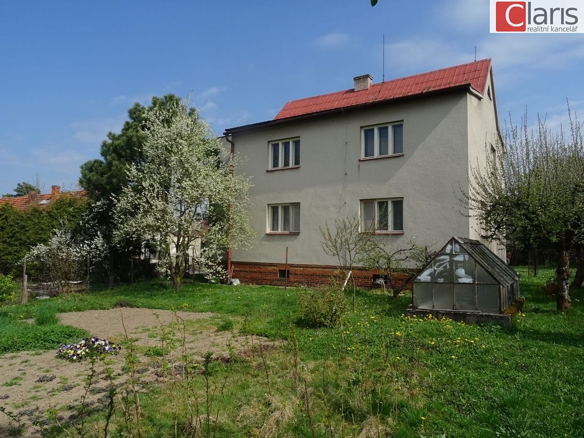 Prodej rodinného domu 200 m², pozemek 826 m², Petřvald – fotka 1 z 3