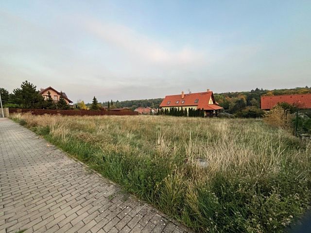 Prodej stavebního pozemku 1009 m² – fotografie 4