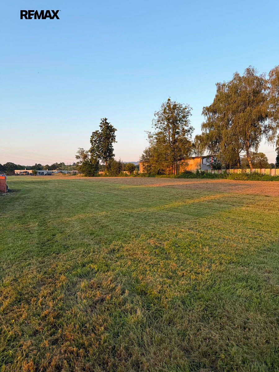 Prodej stavebního pozemku 636 m² – fotografie 2