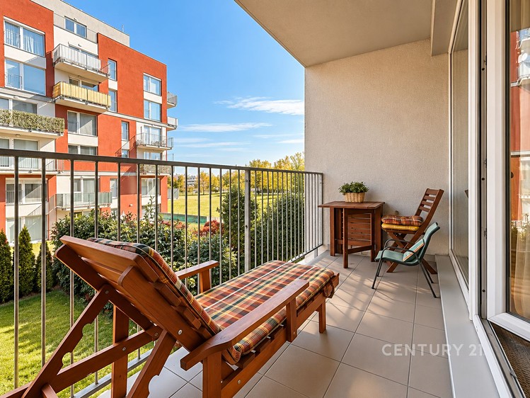 Pronájem bytu 3+kk, 94 m² (9 z 9)