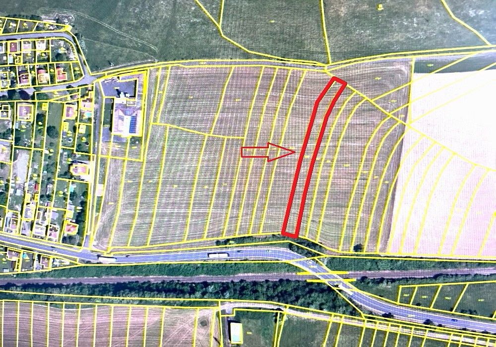 Prodej pole 1535 m²
