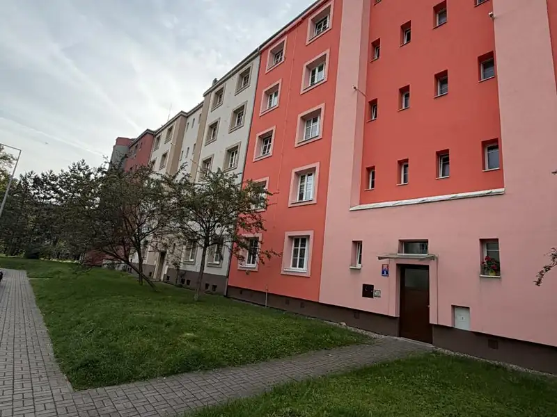Pronájem bytu 1+1 42 m², Ústí nad Labem – náhled fotky 1