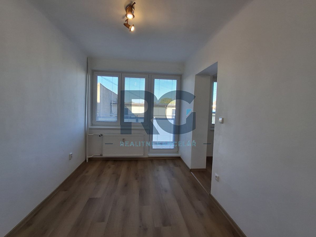 Pronájem bytu 2+1 65 m² – fotografie 5