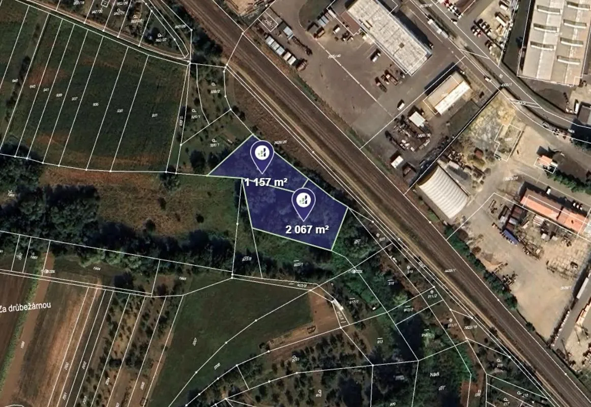 Prodej podílu 1/2 zahrady 1095 m²