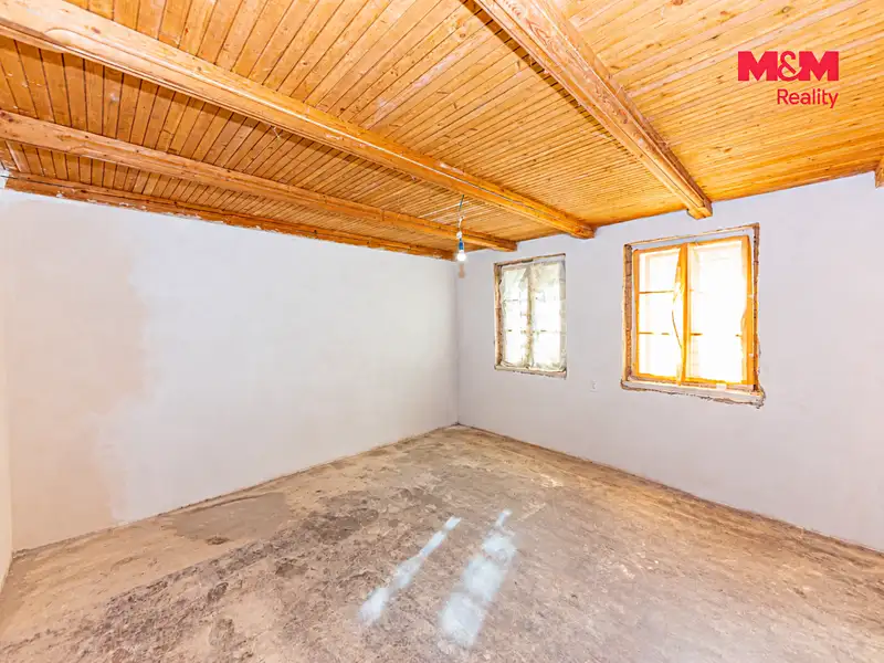 Prodej rodinného domu 70 m², pozemek 5646 m², Petrovice I – náhled fotky 3