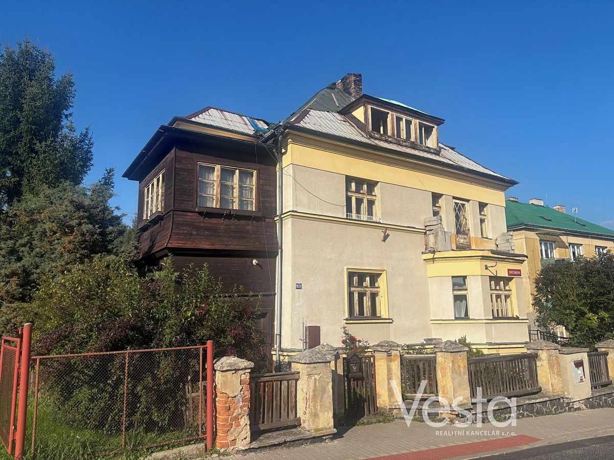 Prodej rodinného domu 300 m², pozemek 1205 m² – fotografie 3