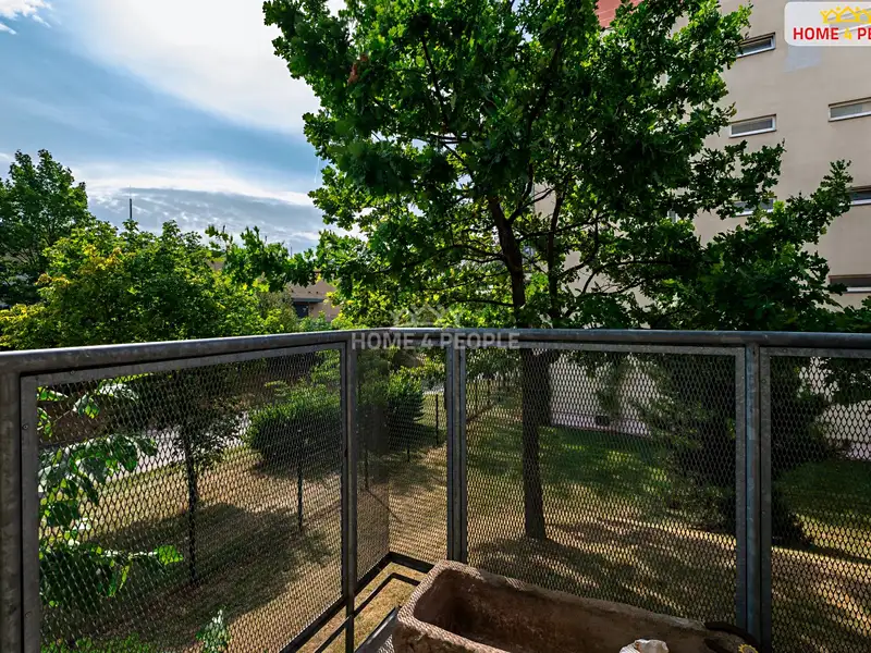 Prodej bytu 2+kk 48 m², Praha – náhled fotky 2